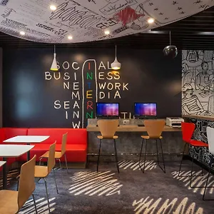 Ibis Railway Station Киев